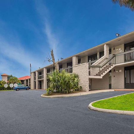 Econo Lodge Джорджтаун Экстерьер фото