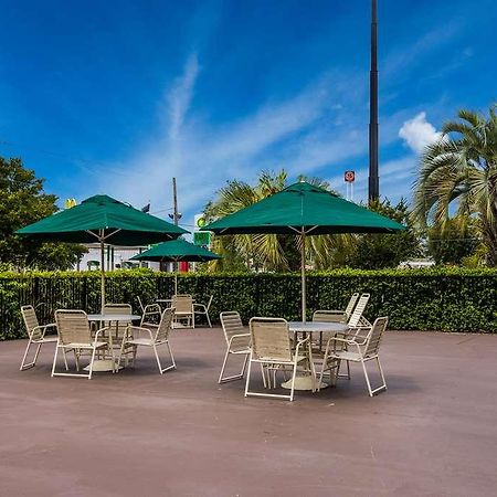 Econo Lodge Джорджтаун Экстерьер фото